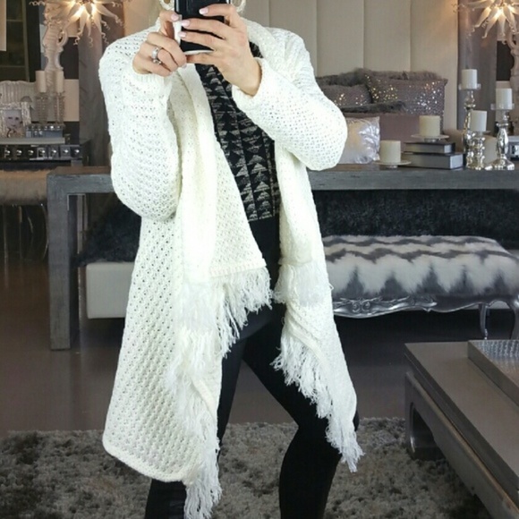 MODA ME COUTURE Sweaters - CASUAL DOLLZ CREAM KNITTED CARDIGAN